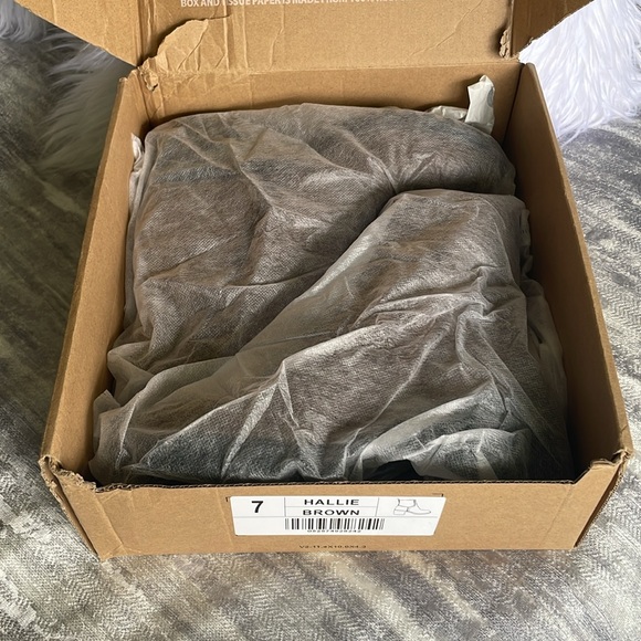 Hallie Bottie … OPEN BOX!! $$$ - Picture 4 of 6